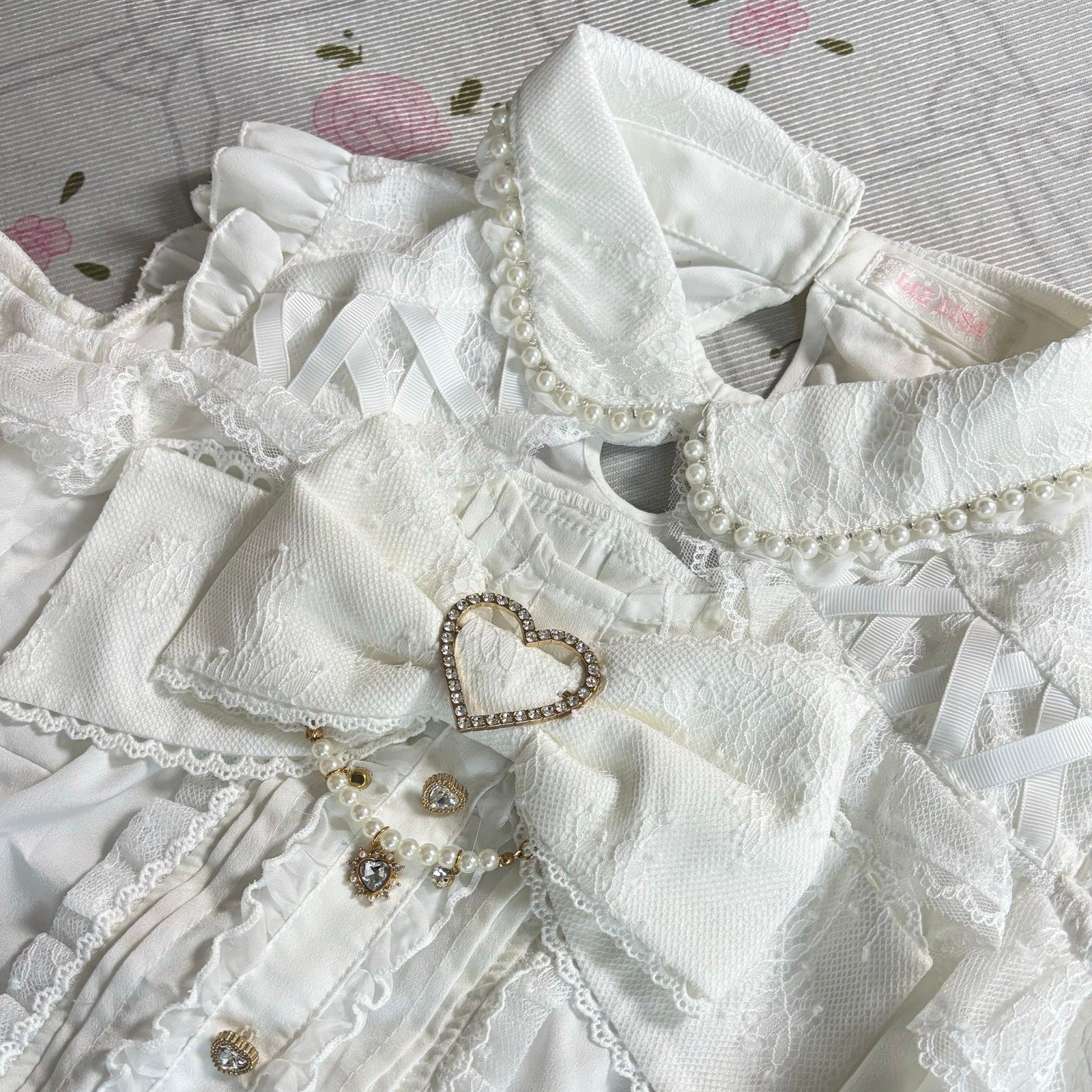 Liz Lisa open shoulder ruffle blouse Jirai Kei style Jfashion3