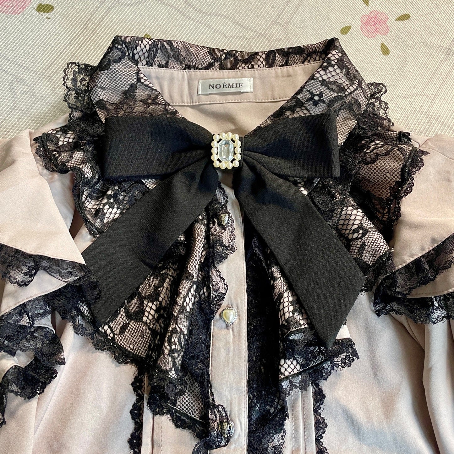 Japanese Brand Noemie lace ruffle blouse with satin bow1