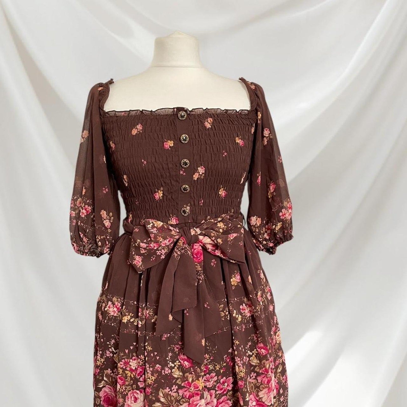 Liz Lisa 10th Anniversary (2009) –  Floral dress with shirred bodice2