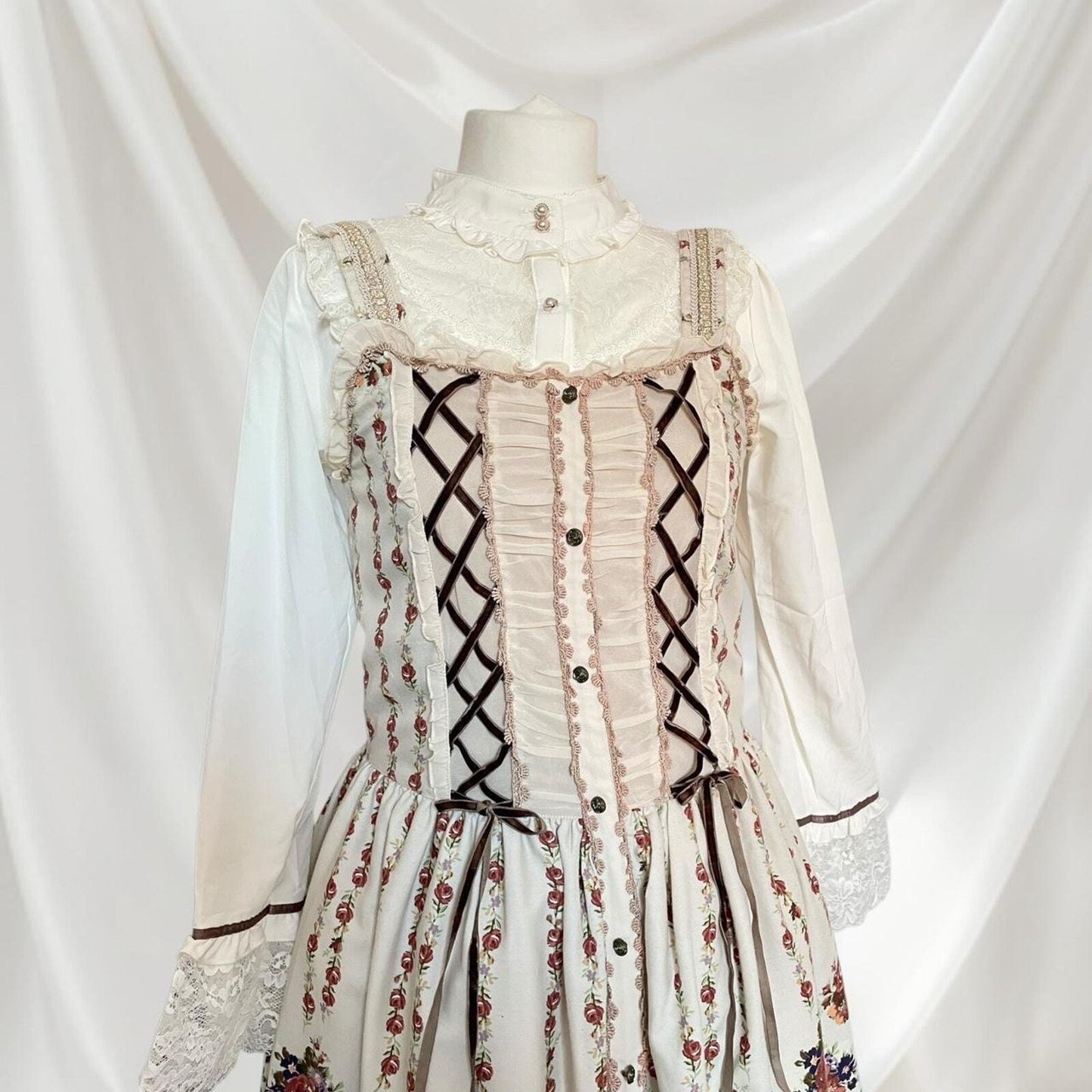 Axes femme floral lace-up JSK romantic vintage-inspired jumper skirt1