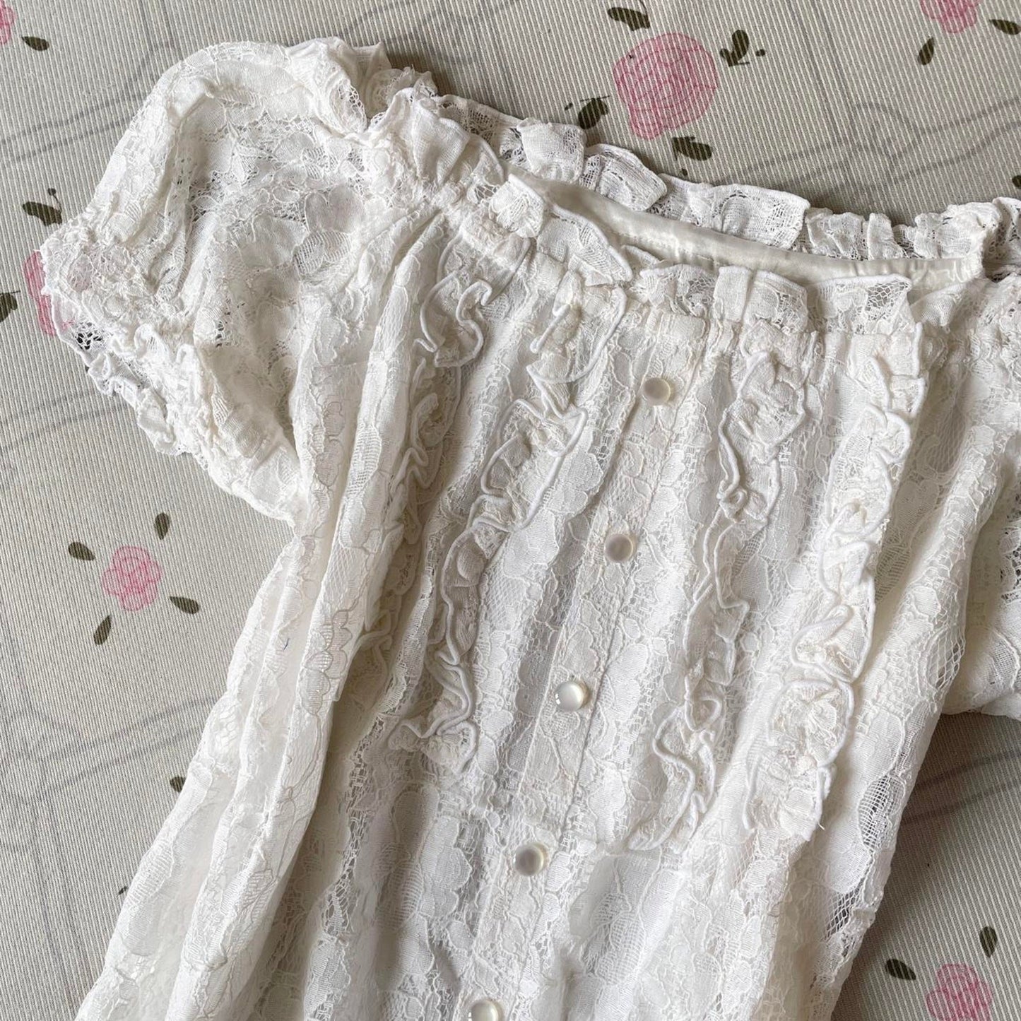 Japanese vintage lace blouse with shirred waist4