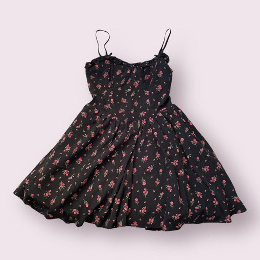 Vintage Japanese floral dress with tiered skirt and natural puff0