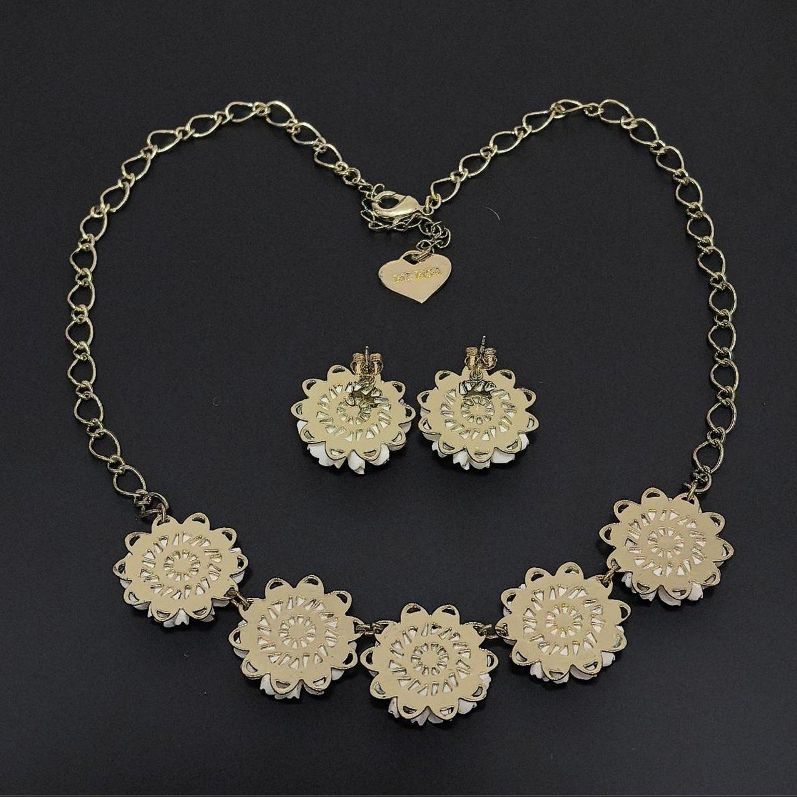 Vintage Liz Lisa ivory floral necklace and earrings set3