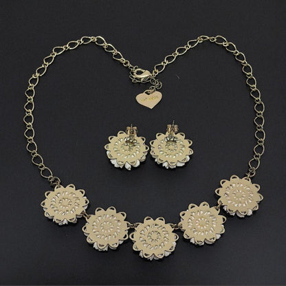 Vintage Liz Lisa ivory floral necklace and earrings set3