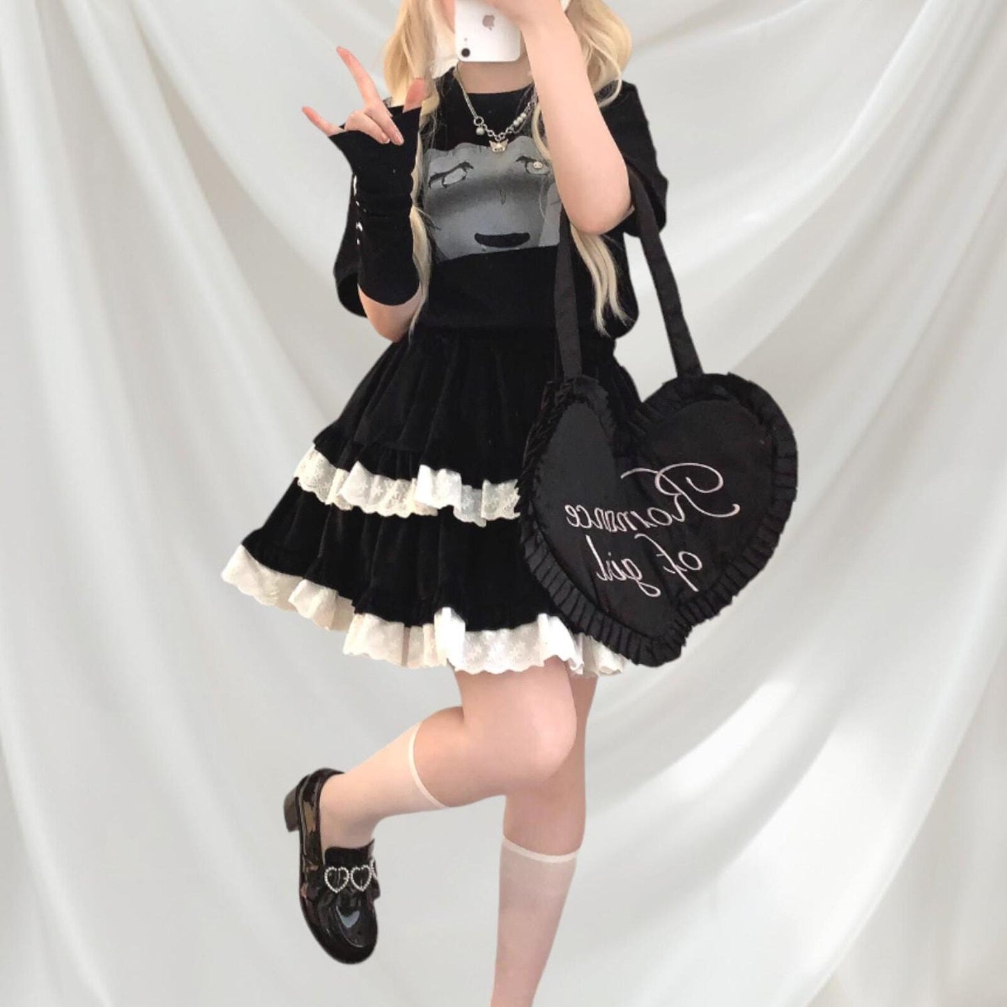 Japanese graphic t-shirt with artistic single sleeve Anime Tee Kawaii Jfashion2