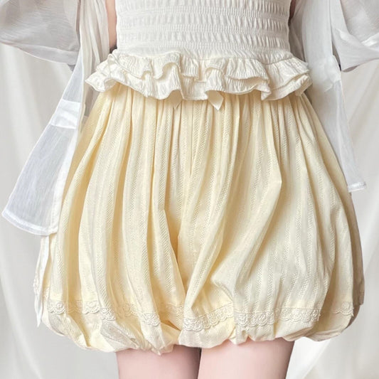 Balloon-style shorts in cream with a puffy design kawaii0