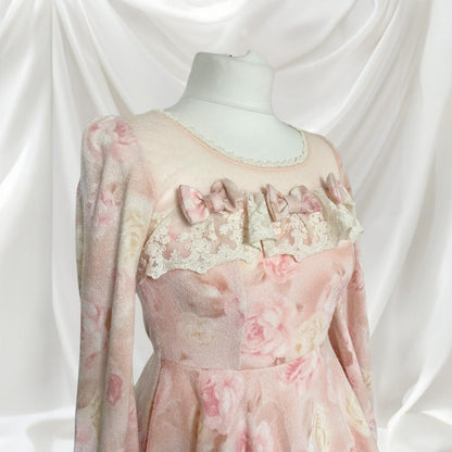 Liz Lisa pink floral peplum top – lace blouse with romantic rose print1