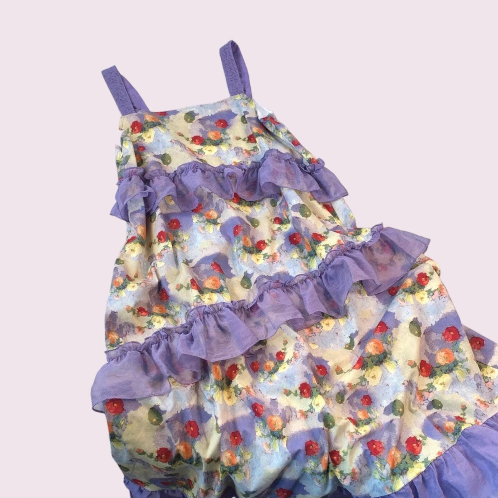 Vintage-inspired floral strap dress with ruffle accents Jfashion kawaii 5