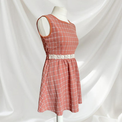 Liz Lisa checkered lace detail dress One size2