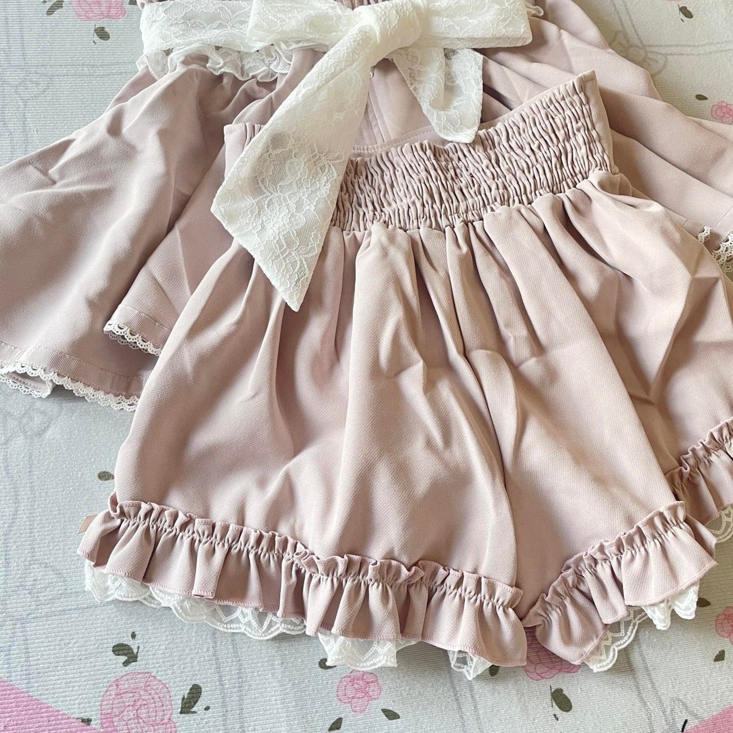 Liz Lisa dusty pink lace bow blouse & shorts set with a detachable bow 5