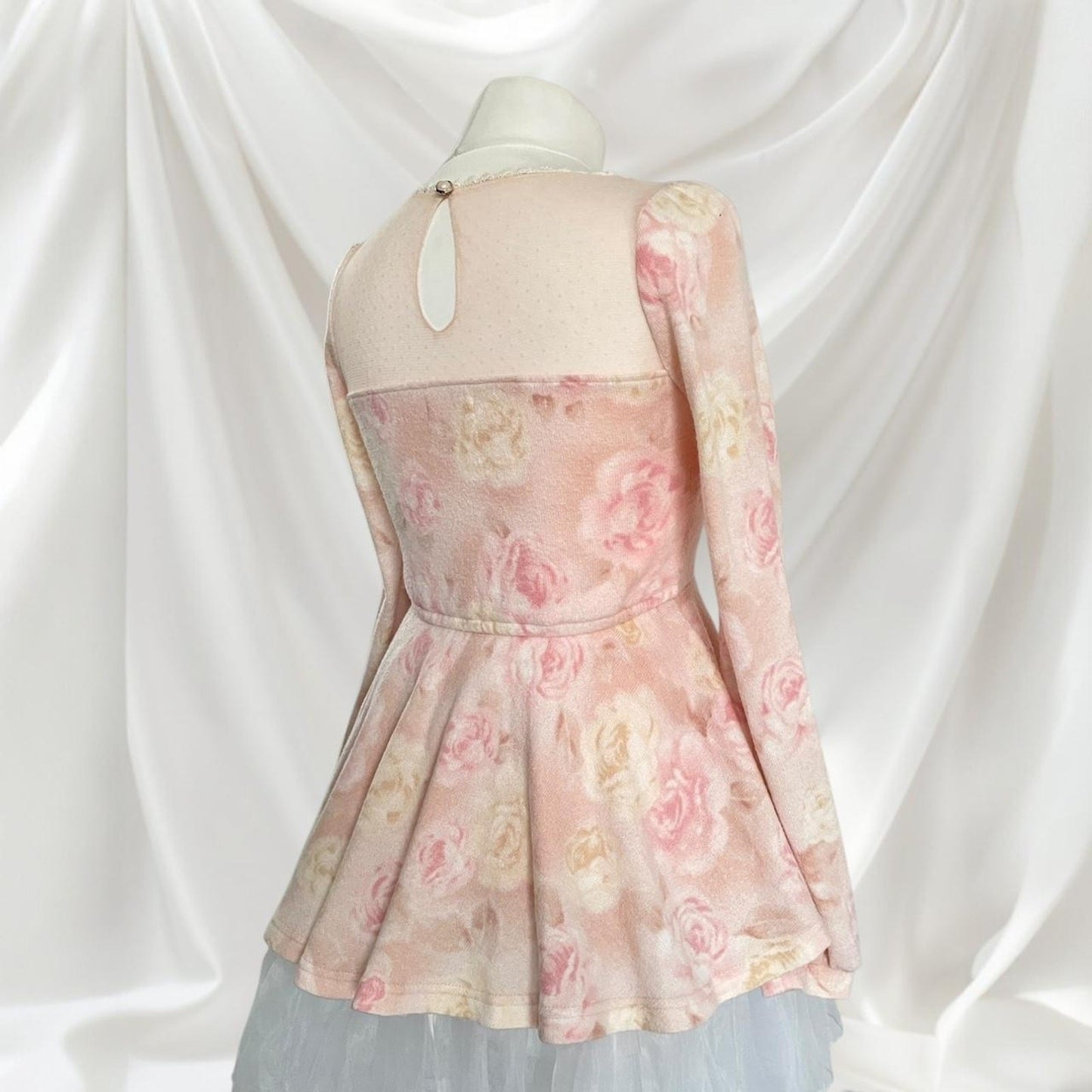 Liz Lisa pink floral peplum top – lace blouse with romantic rose print2