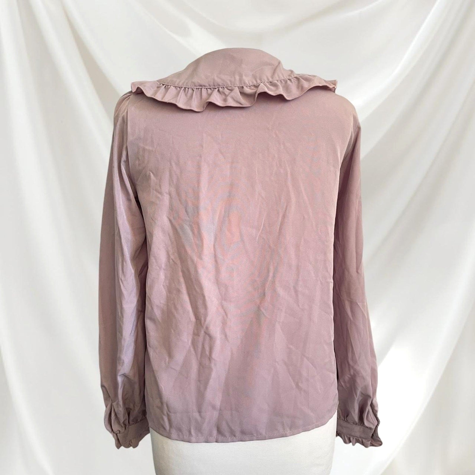 Lily Merry mauve blouse with oversized bow and ruffled collar3