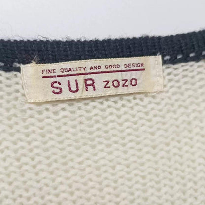 Y2K Japanese Vintage Cream Knit Top with Black Stripe Detail4