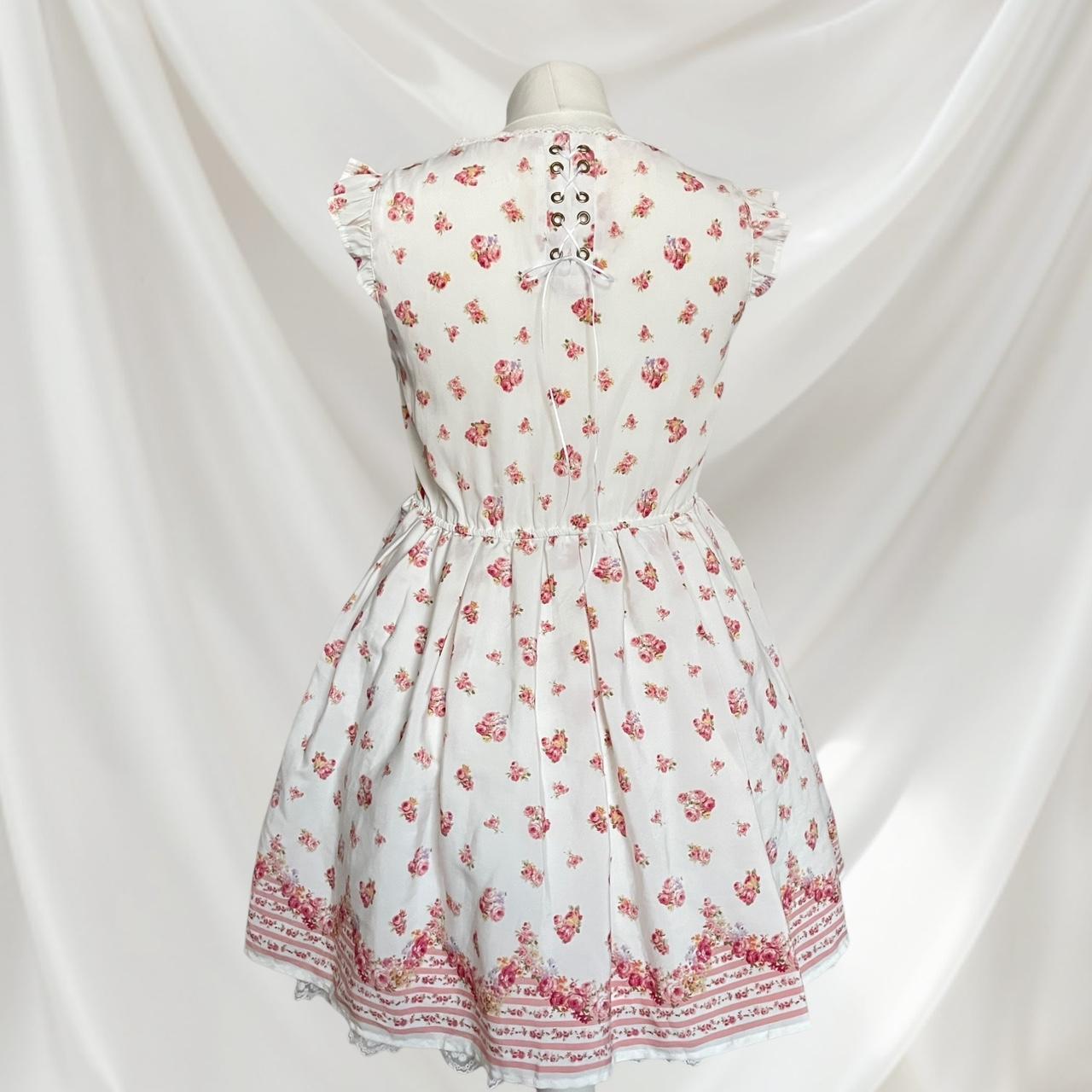Liz Lisa white floral dress – sweet Lolita dress with ruffle details3
