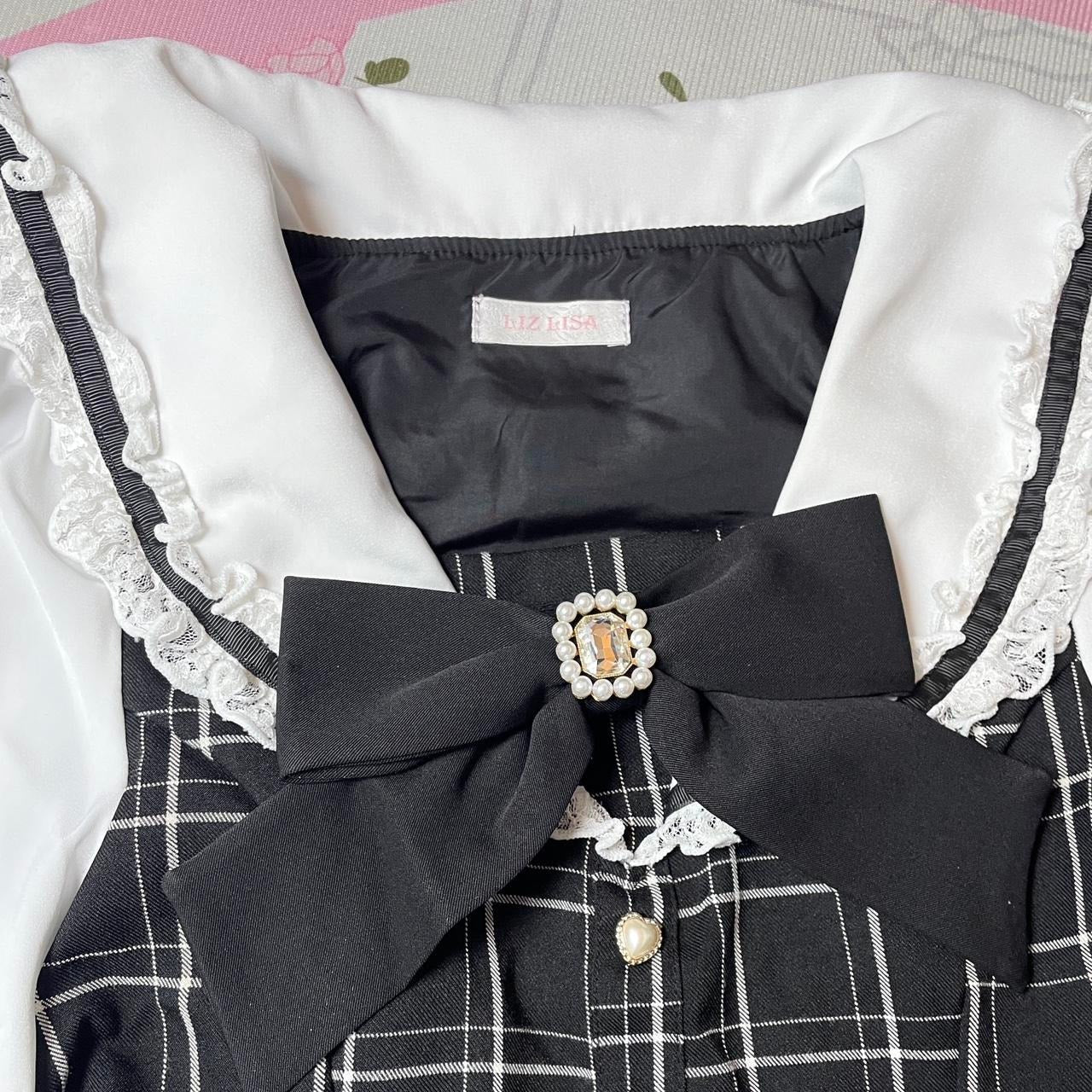 Liz Lisa Jirai Kei plaid mini dress/ top with a detachable bow one size2