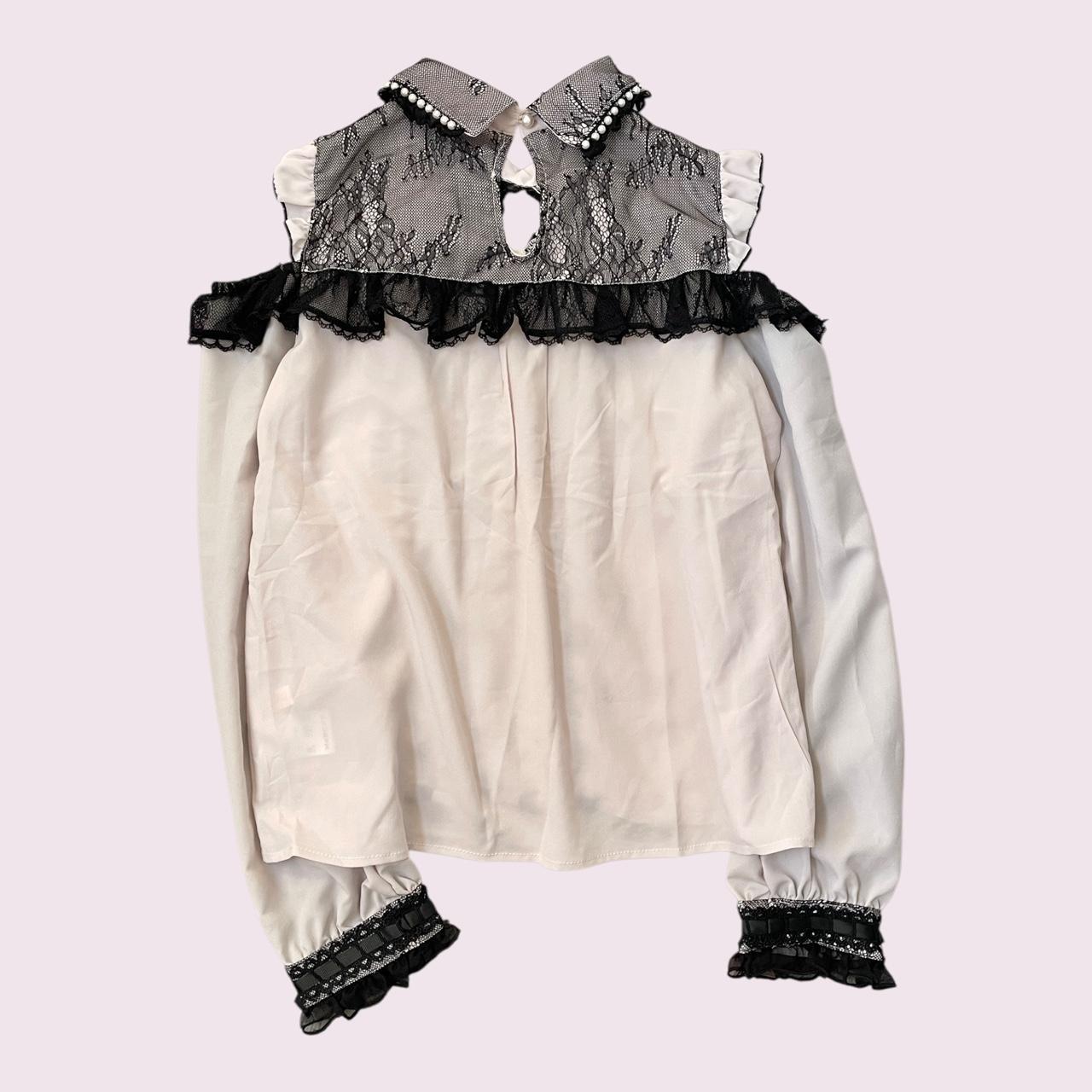 Liz Lisa cold-shoulder pearl lace blouse with heart buttons1