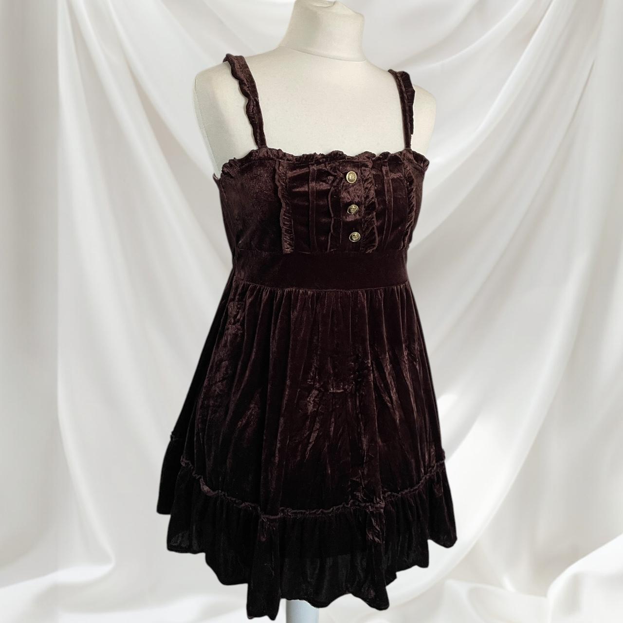Liz Lisa vintage velvet dress with a slightly shiny finish3