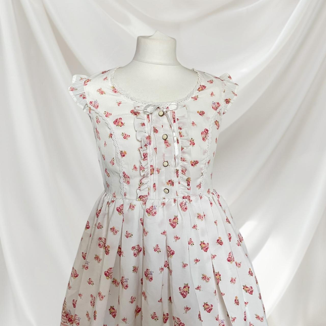 Liz Lisa white floral dress – sweet Lolita dress with ruffle details2