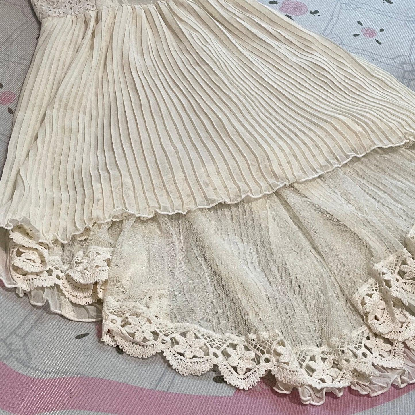 Liz Lisa Cream Asymmetrical Pleated Fairy Dress Lace Trim Kawaii Hime6