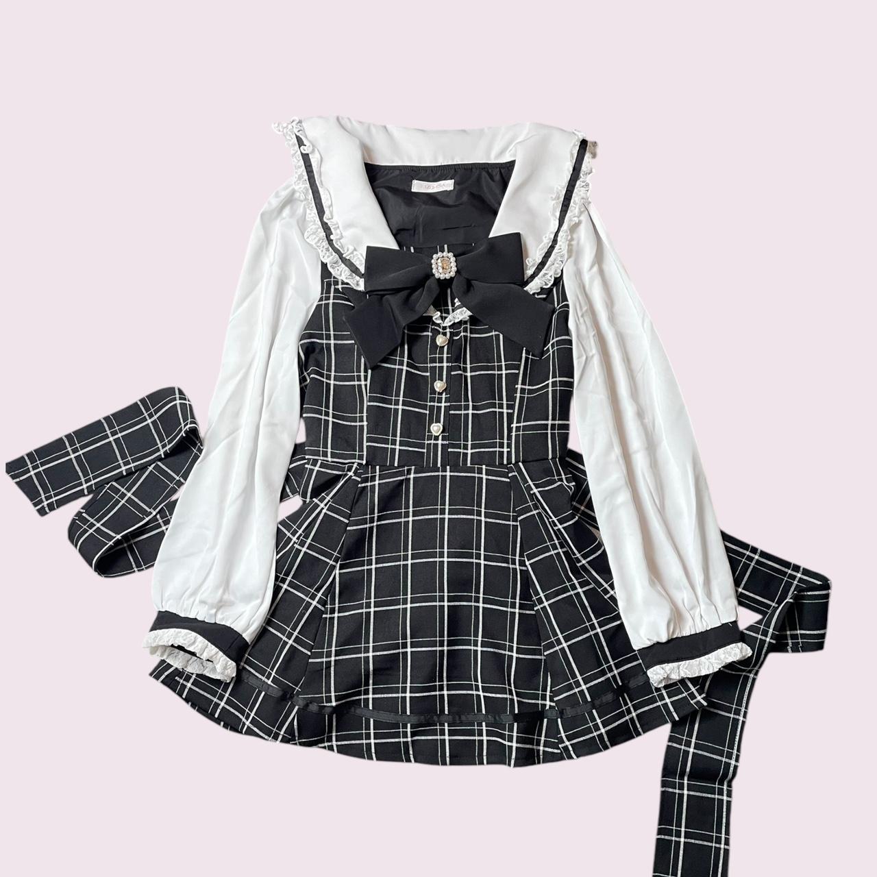 Liz Lisa Jirai Kei plaid mini dress/ top with a detachable bow one size0