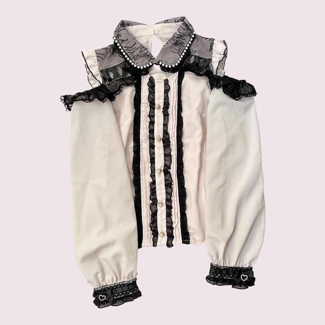 Liz Lisa cold-shoulder pearl lace blouse with heart buttons0