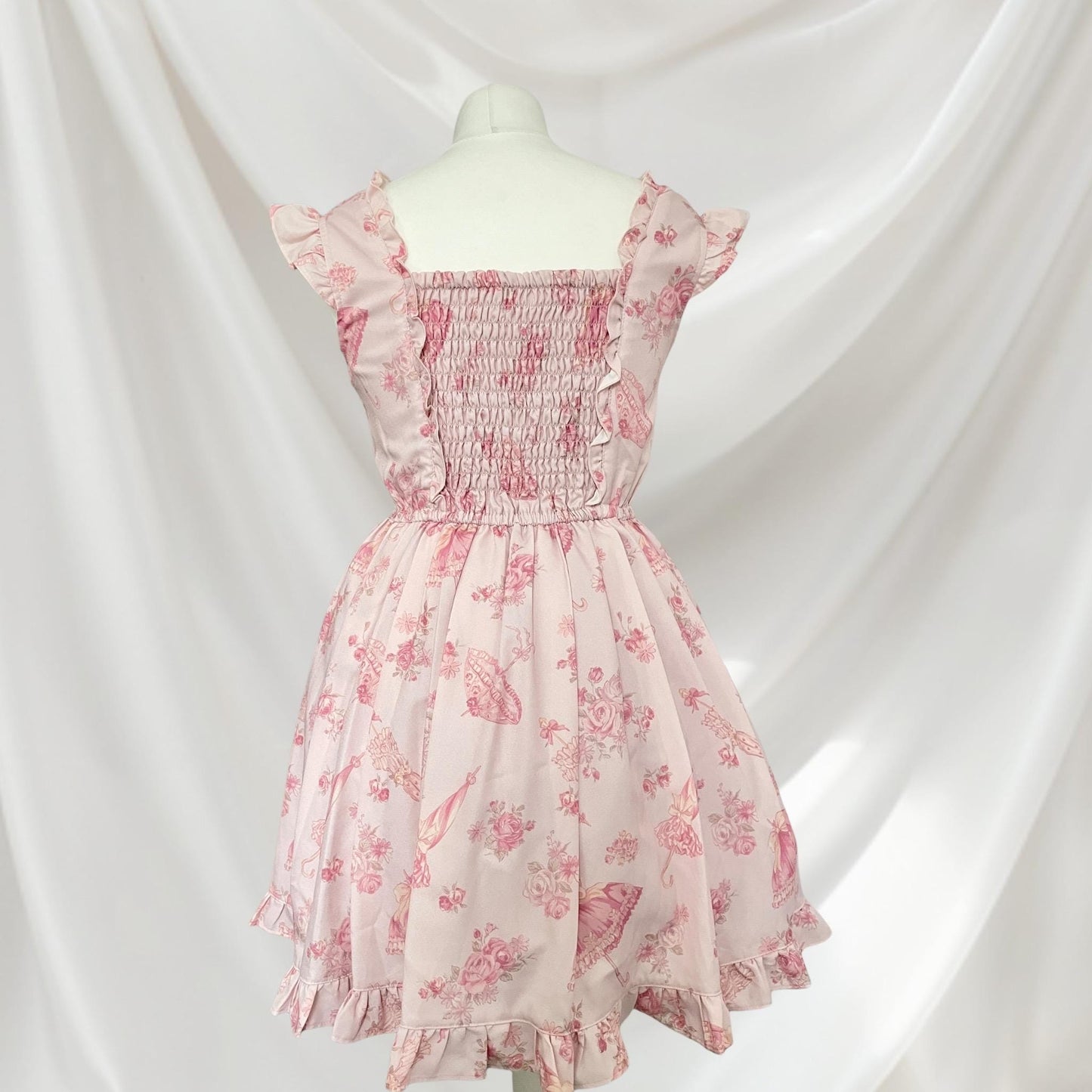 Liz Lisa romantic pink floral dress with bow and lace details Lolita aesthetic2
