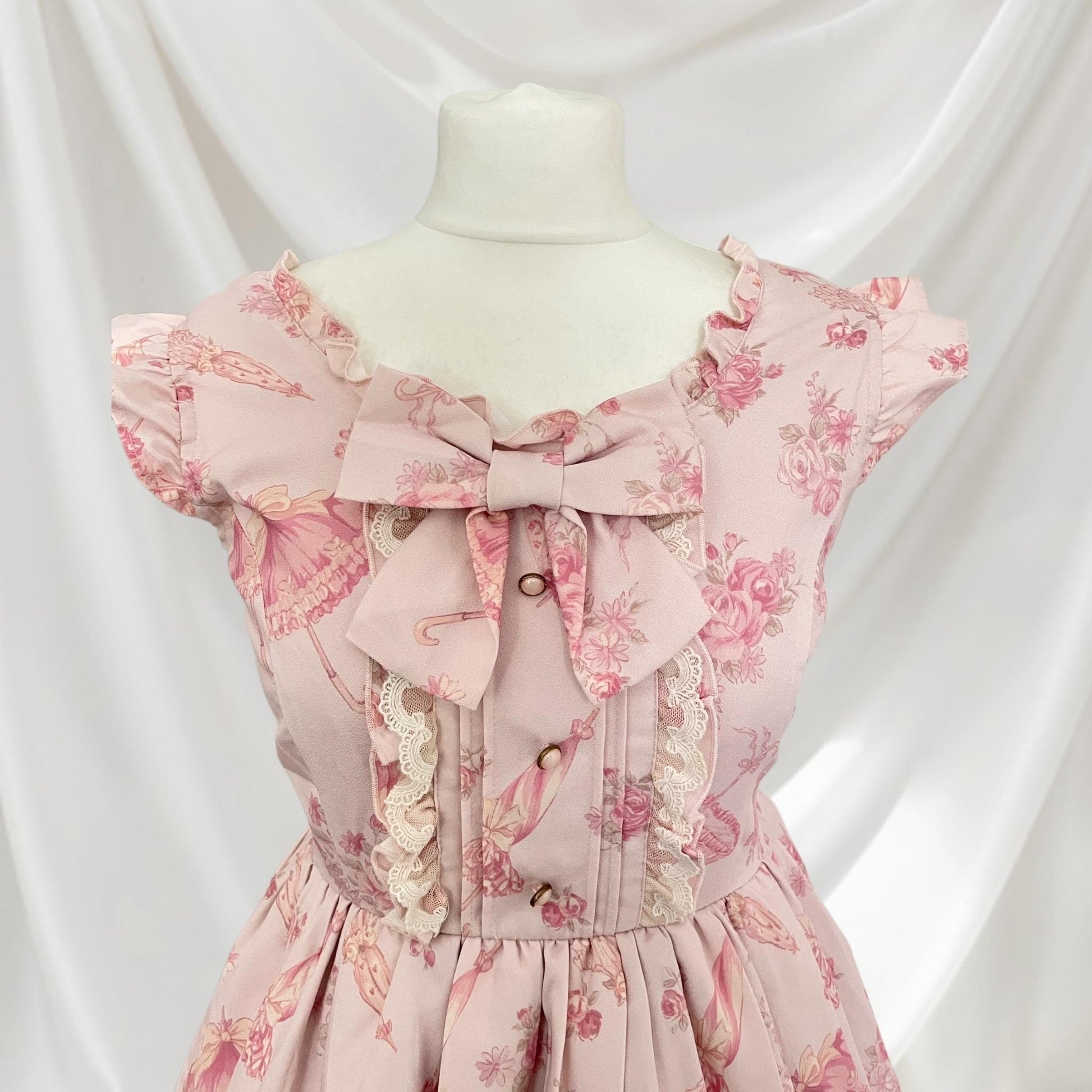 Liz Lisa romantic pink floral dress with bow and lace details Lolita aesthetic1