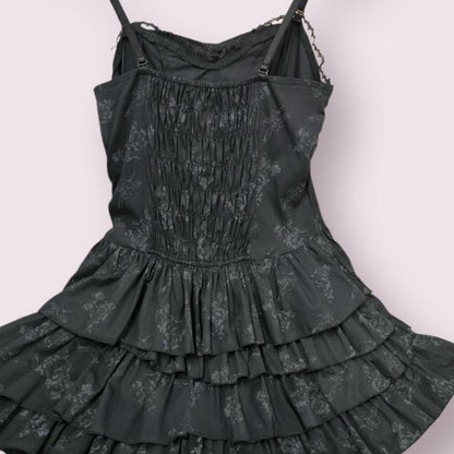 Japanese brand Bodyline gothic black ruffle-tiered dress and oversized bow 1