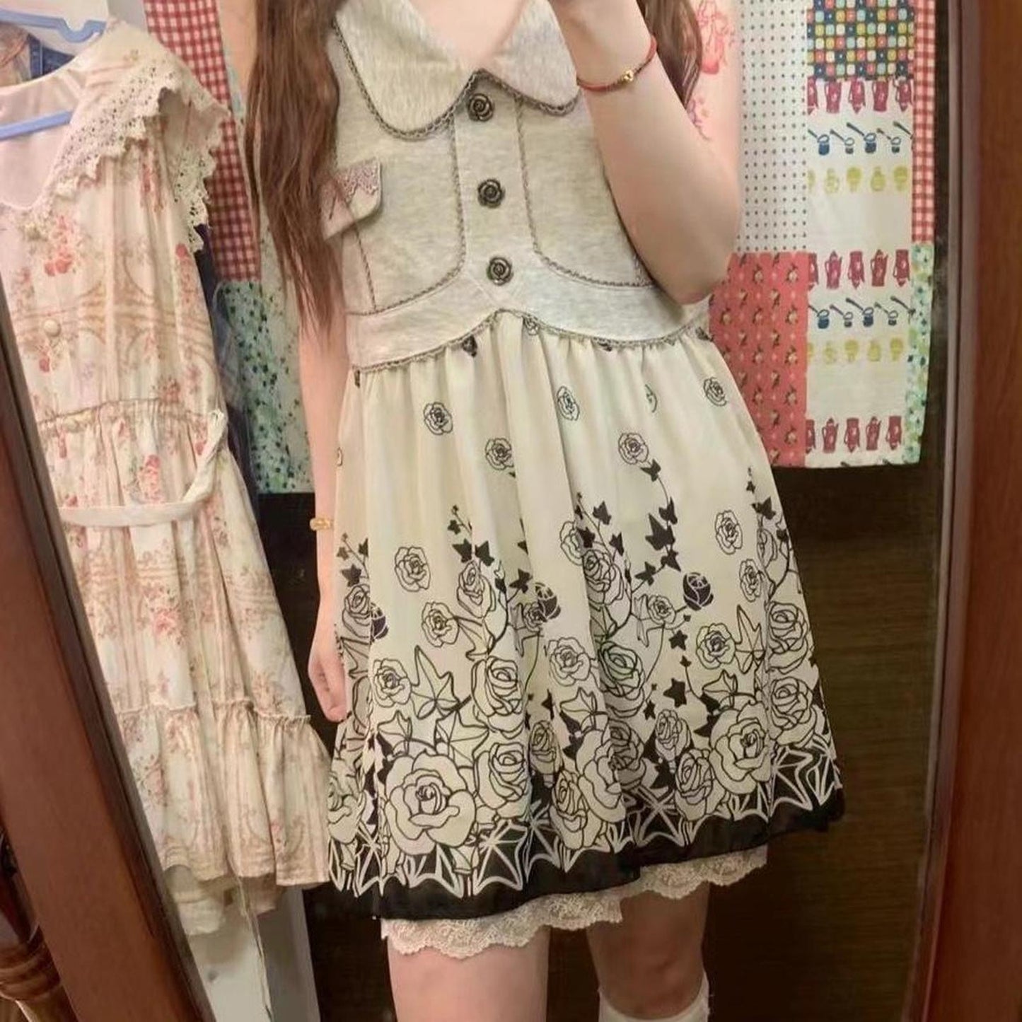 Japanese brand Axes Femme lace-trimmed rose border print dress2
