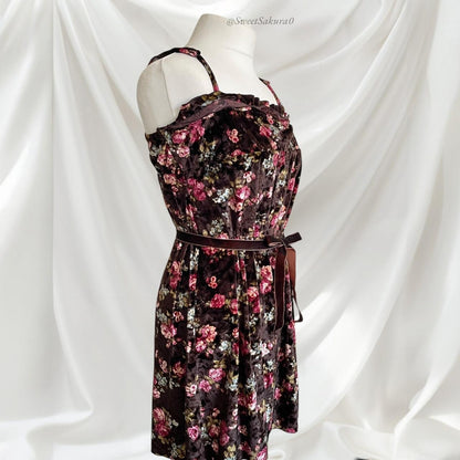Liz Lisavintage floral velvet dress | late 90s & early 2000s3