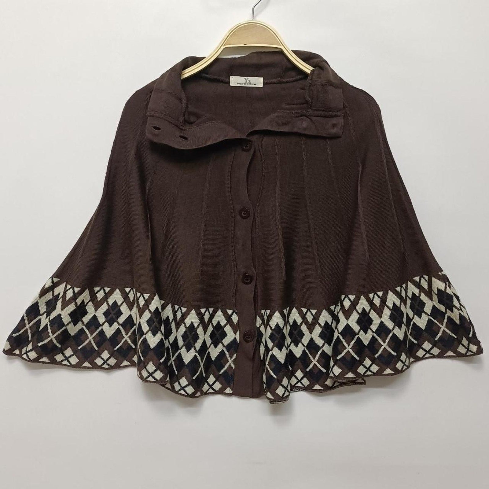 Brown vintage knit cape with geometric pattern 0