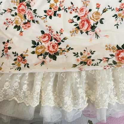 Vintage Japanese floral lace dress with a romantic rose floral print3