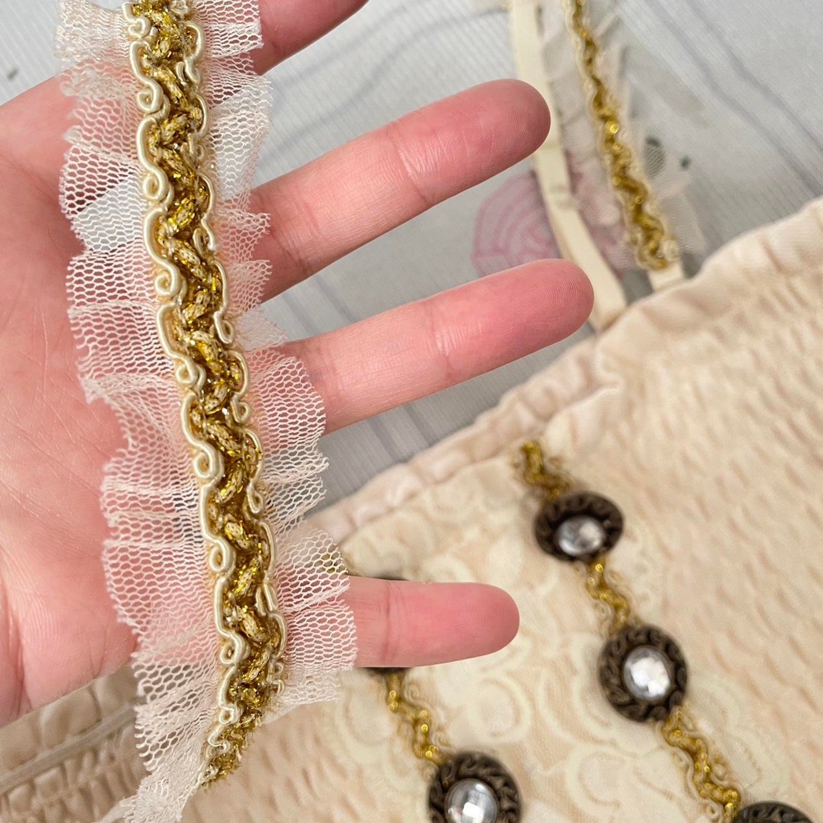 Japanese brand Axes Femme lace-trimmed embellished camisole top5