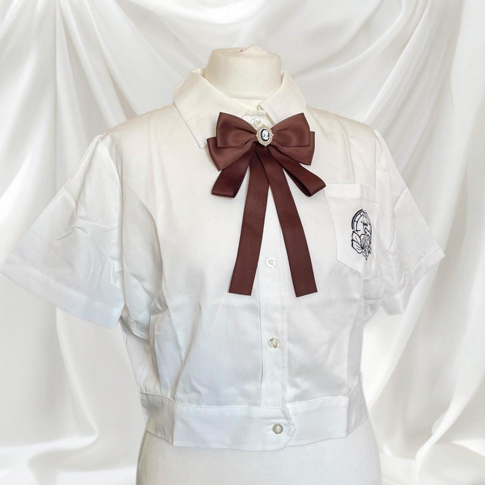 White and brown bow blouse with cute details 2